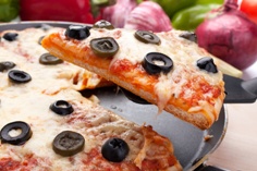 Pizza_%26_Black_Olives_1.jpg