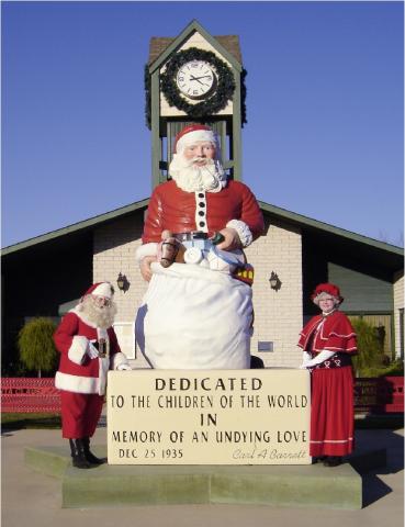 Santa_Claus_-_Indiana.jpg